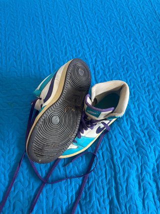 Nike Air Jordan 1 Mid (Niña)