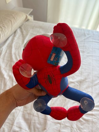 Peluche Spiderman Coche