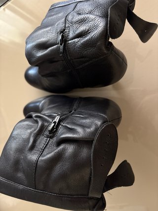 Botas de tacón de piel negras talla 37 talla un 38