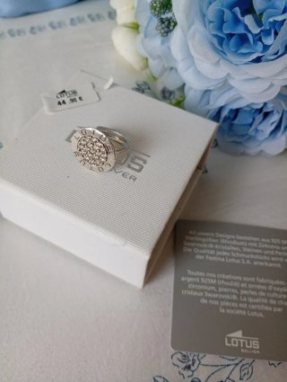 Anillo Lotus Plata con Circonitas