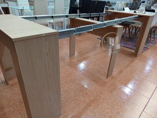 Mesa extensible multifuncional de madera