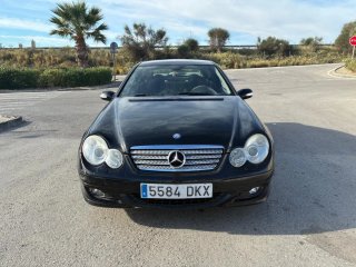 Mercedes-Benz Clase C 2006