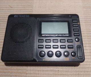 Radio Retekess V115 con cargador buen estado