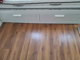 Cama Brinmes Ikea con colchones