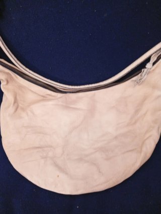 Bolso de hombro beige