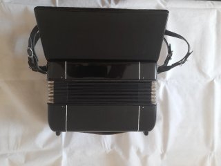 Acordeón Hohner Student VM de 48 bajos