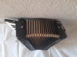 Acordeón Hohner Student VM de 48 bajos
