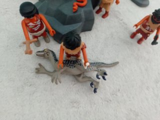 Playmobil Prehistoria con dinosaurio
