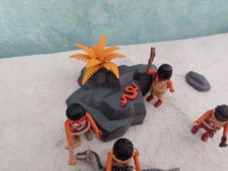 Playmobil Prehistoria con dinosaurio