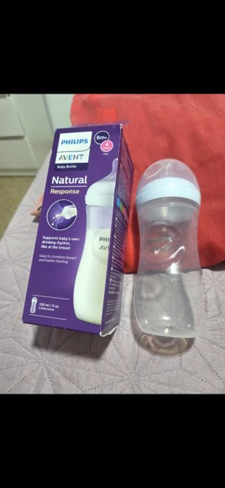 Biberón Philips Avent Natural Response 6m+