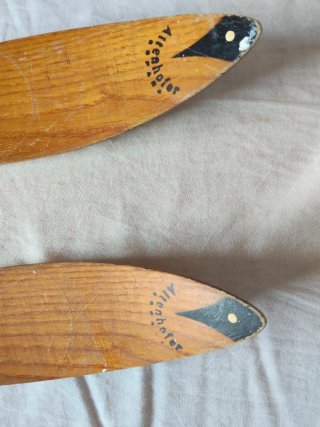Par de esquís vintage madera Attenhofer suizos
