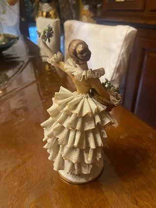 ballerina con fiori giuseppe Cappe’ Capodimonte