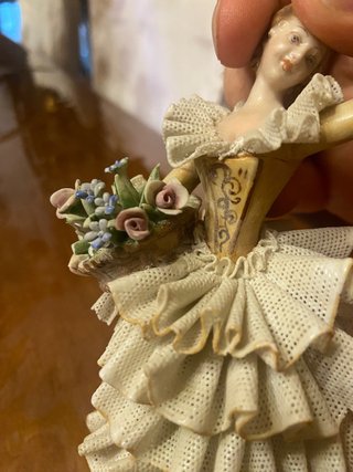 ballerina con fiori giuseppe Cappe’ Capodimonte