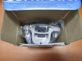 Mando Dreamcast sin usar en caja