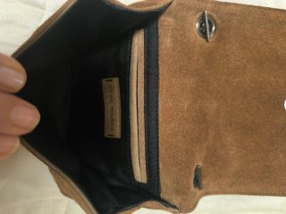 Bolso Zara serraje marrón con pluma