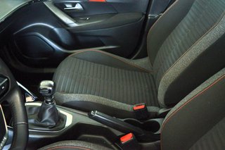 PEUGEOT 2008 Active Pack BlueHDI