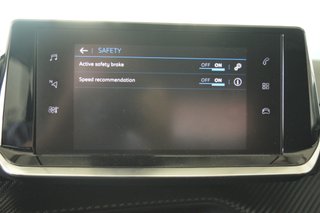 PEUGEOT 2008 Active Pack BlueHDI