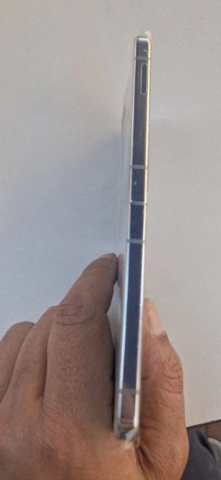 Modello espositivo Samsung Galaxy Z Flip5 verde menta
