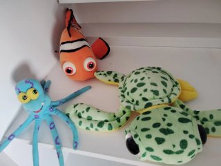Peluches animales marinos (Nemo, pulpo, tortuga)