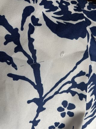 Vestido veraniego floral azul y blanco