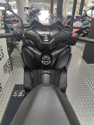 Yamaha XMAX 300 muy cuidada!
