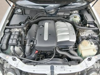 Mercedes-Benz e 220 cdi