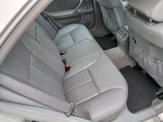 Mercedes-Benz e 220 cdi