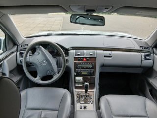 Mercedes-Benz e 220 cdi