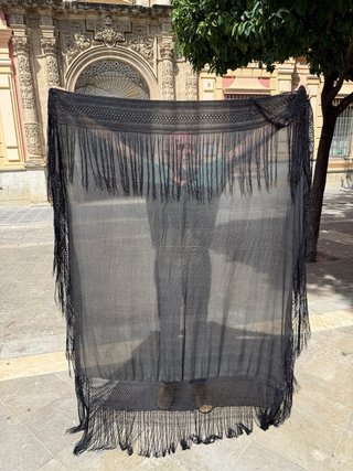 Manton de Manila Negro Antiguo