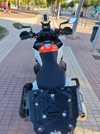 KTM 790 Adventure Blanca y Naranja