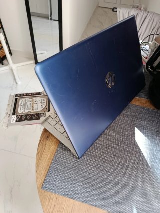 HP Pavilion 15 B&O AMD A12 9000 Serie