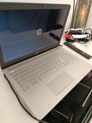 HP Pavilion 15 B&O AMD A12 9000 Serie