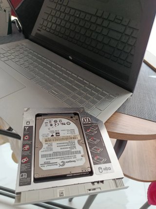 HP Pavilion 15 B&O AMD A12 9000 Serie