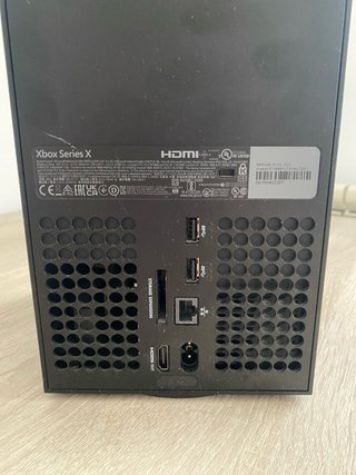 Xbox Series X 1TB + Mando original. Poco Uso