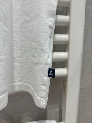 Camiseta Scalpers Blanca Talla XL