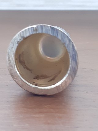Antico anello da cucito in metallo argentato con rana, XIX secolo