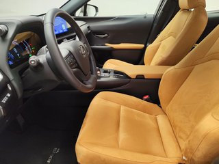 Lexus UX300H UX+ 2025 REF 8083