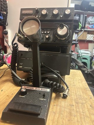 YAESU FT-707 + FC-707 + FP-707 Micrófono. Emisora