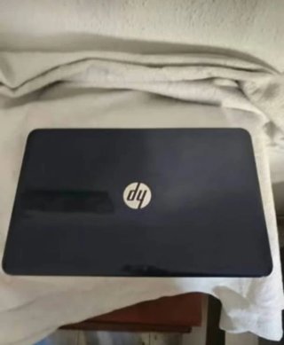 Portátil i5 como nuevo HP -8 de RAM.500 disco
