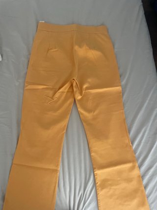 Pantaloni Zara arancioni a zampa
