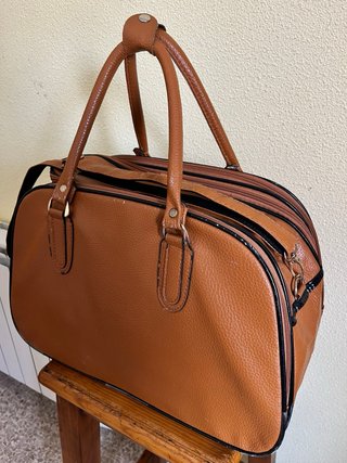 Macuto de viaje marrón