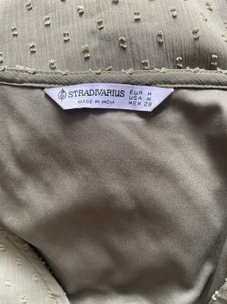 Vestido verde de verano con textura