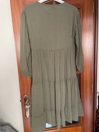 Vestido verde de verano con textura