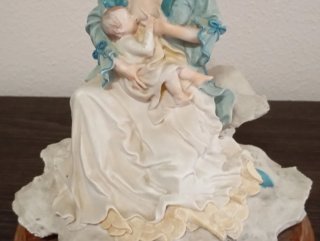 RARA FIGURA DE PORCELANA ALTA CALIDAD, CAPODIMONTE