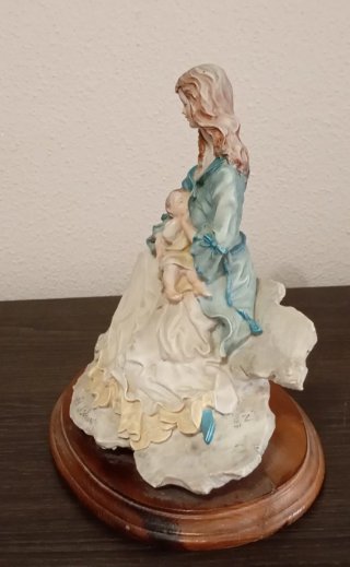 RARA FIGURA DE PORCELANA ALTA CALIDAD, CAPODIMONTE
