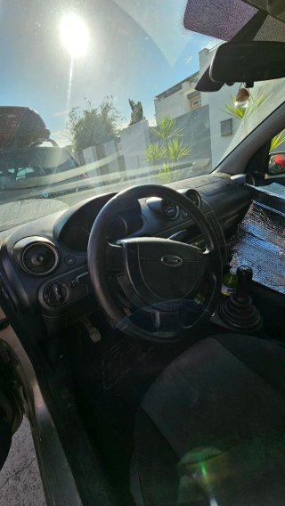 Ford Fiesta 2004