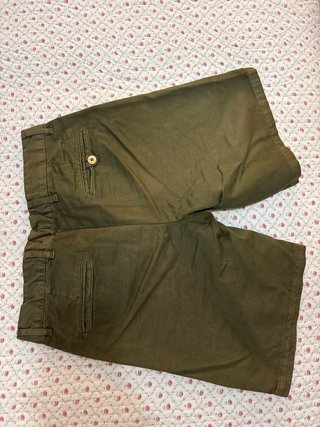 Bermudas Scalpers Talla 40 Verde