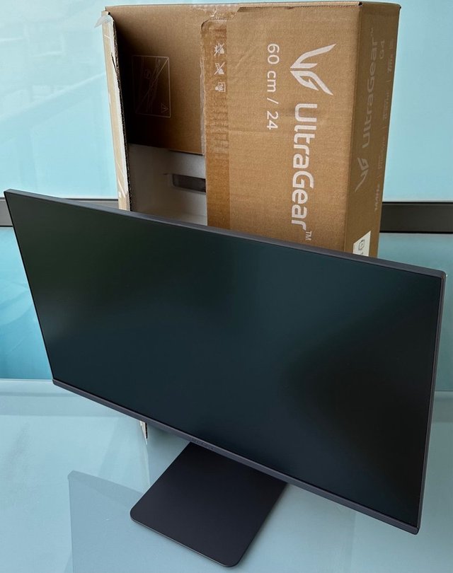 Como Nuevo Monitor LG UltraGear 24” 144Hz