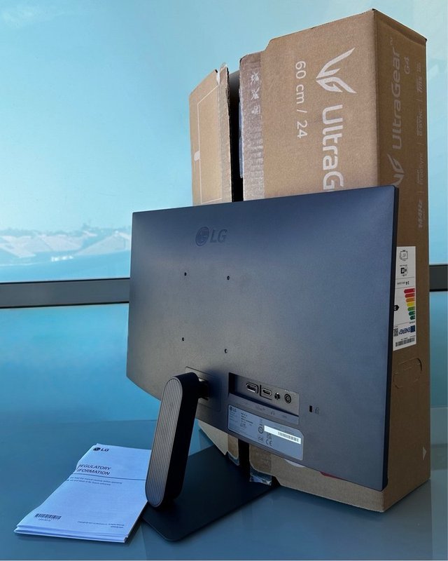 Como Nuevo Monitor LG UltraGear 24” 144Hz