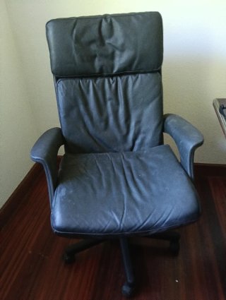 2 Sedie da ufficio in pelle nere